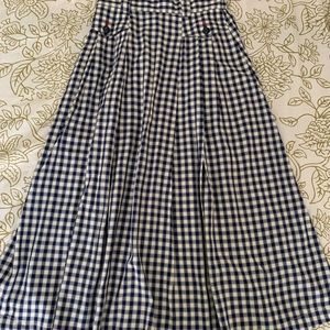 Women midi skirt, like new